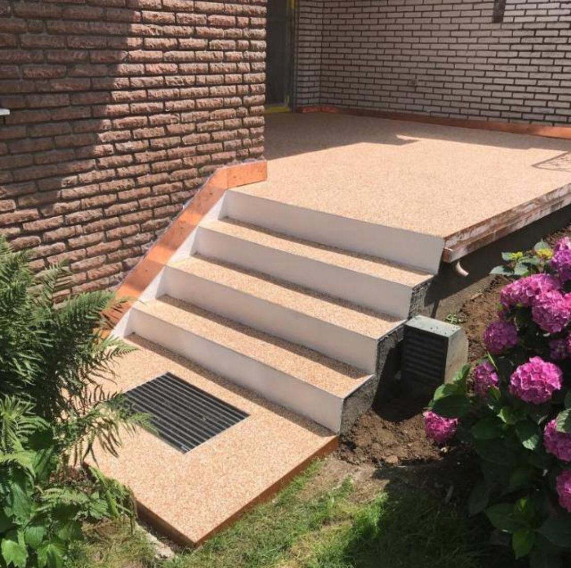 Sanierung Terrasse und Eingang erneuert